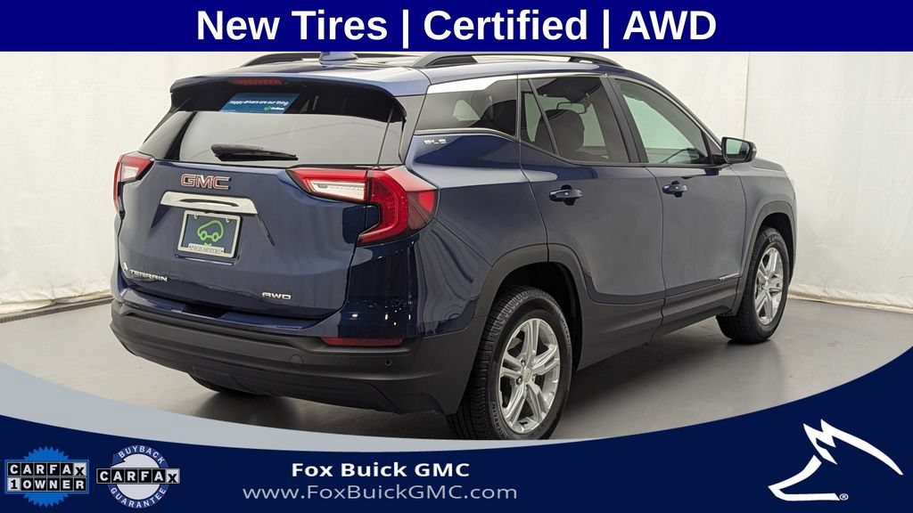 Certified 2023 GMC Terrain SLE w/ Driver Convenience Package AWD/4WD image 3