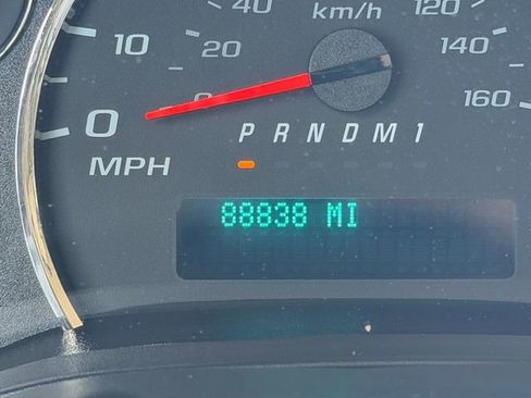Used 2021 Chevrolet Express 2500 w/ Driver Convenience Package RWD image 20