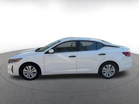 Used 2025 Nissan Sentra S image 9