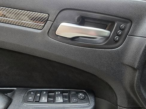 Used 2012 Chrysler 300 SRT8 w/ 19-Premium Speaker Group image 78