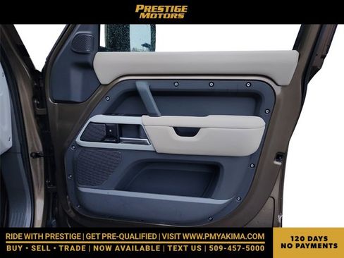 Used 2020 Land Rover Defender 110 SE image 31