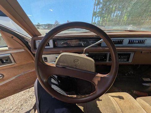 Used 1988 Buick Le Sabre Custom FWD image 32