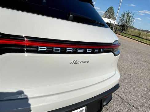 New 2026 Porsche Macan AWD/4WD image 24