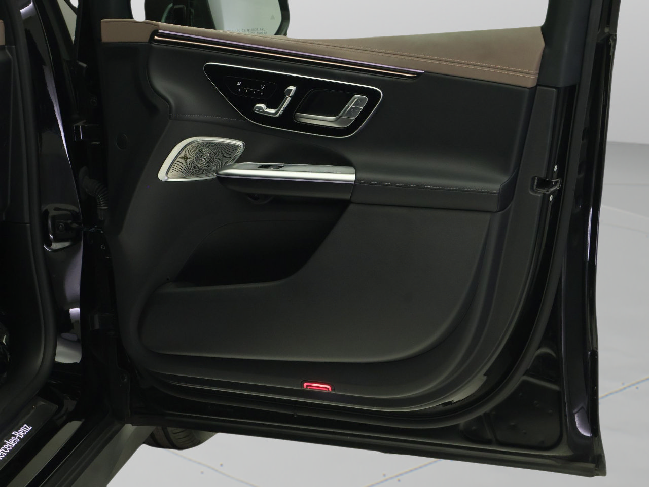 Certified 2023 Mercedes-Benz EQE 350+ SUV image 21