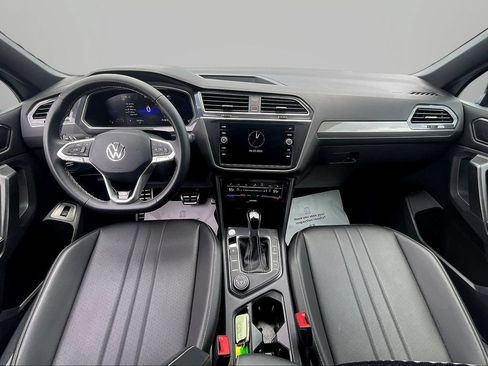 Used 2023 Volkswagen Tiguan SE R-Line AWD/4WD image 9