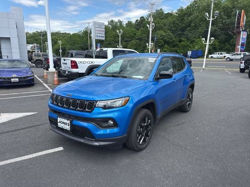 New 2026 Jeep Compass Latitude AWD/4WD image 1