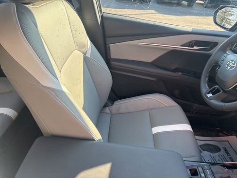 New 2026 Toyota Camry SE image 28