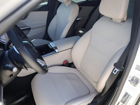 Used 2024 Mercedes-Benz C 300 Sedan image 10