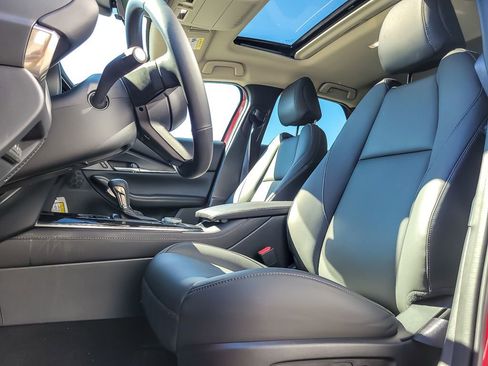 Used 2025 MAZDA CX-30 AWD 2.5 S w/ Preferred Package image 7