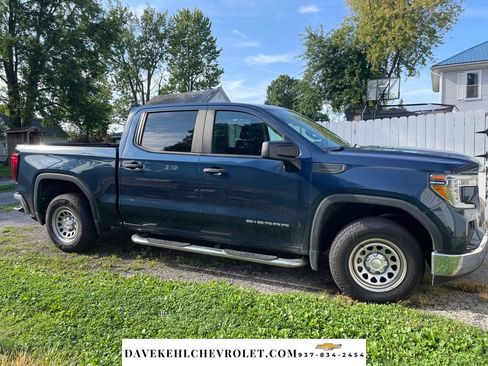 Used 2020 GMC Sierra 1500 4x4 Crew Cab w/ Sierra Value Package image 4