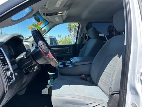 Used 2019 RAM 1500 Classic SLT AWD/4WD image 12