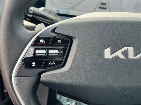 Certified 2024 Kia EV6 Light RWD image 22