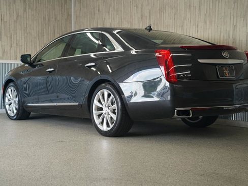 Used 2013 Cadillac XTS Luxury w/ Driver Awareness Package FWD image 7