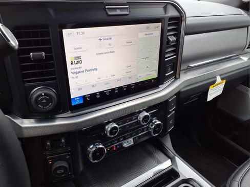 New 2025 Ford F450 Platinum image 7