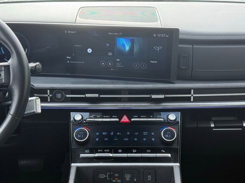 Used 2025 Hyundai Santa Fe Limited image 14