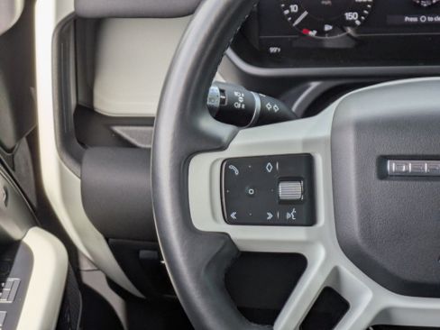Used 2020 Land Rover Defender 110 SE image 23