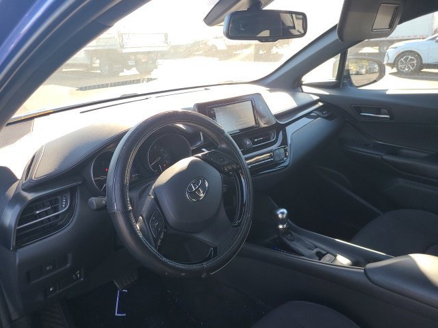 Used 2018 Toyota C-HR XLE FWD image 9