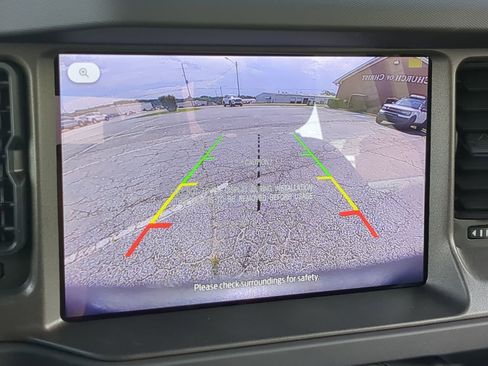 New 2025 Ford Bronco 4-Door image 18