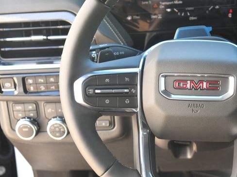 New 2026 GMC Yukon Elevation w/ Elevation Premium Package AWD/4WD image 22