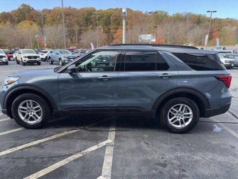 New 2026 Ford Explorer Active image 2