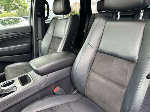 Used 2020 Jeep Grand Cherokee Altitude AWD/4WD image 20