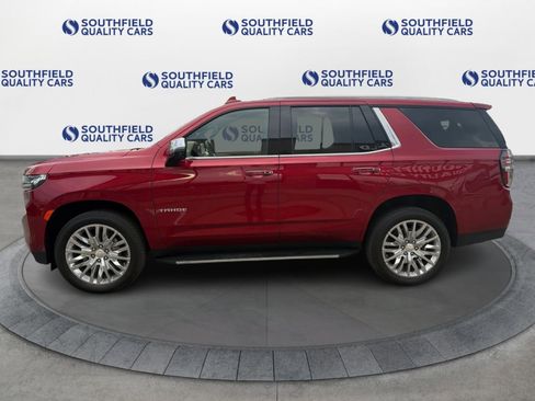 Used 2024 Chevrolet Tahoe Premier image 3