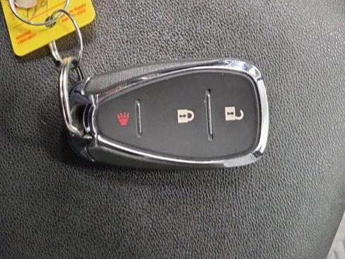 Used 2023 Chevrolet Equinox LS image 13