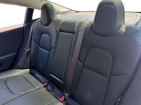 Used 2018 Tesla Model 3 Long Range RWD image 13