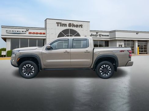 Used 2024 Nissan Frontier PRO-4X w/ Off-Road Protection Package image 2