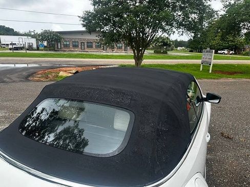 Used 2014 Volkswagen Beetle R-Line FWD image 2