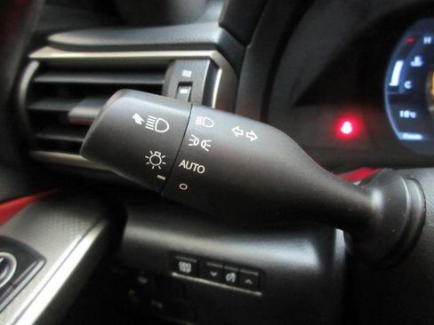 Used 2018 Lexus IS 300 F Sport image 22