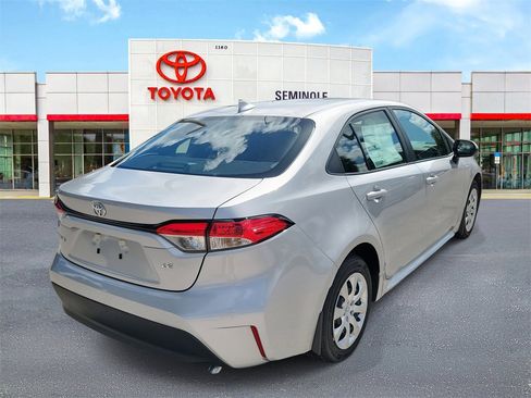 Used 2026 Toyota Corolla LE image 3
