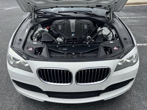 Used 2013 BMW 750Li RWD image 22