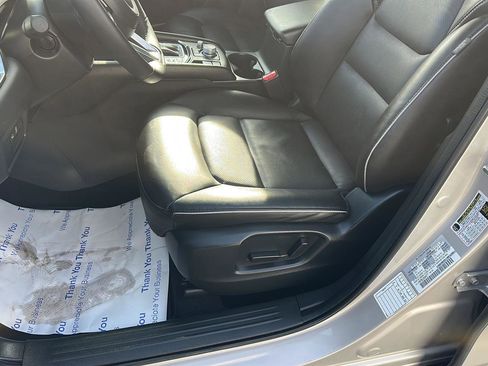 Used 2025 MAZDA CX-5 AWD 2.5 S w/ Select Package image 22