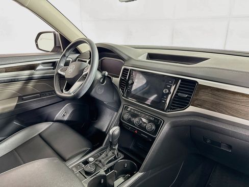 Used 2023 Volkswagen Atlas SE w/ Panoramic Sunroof Package AWD/4WD image 28