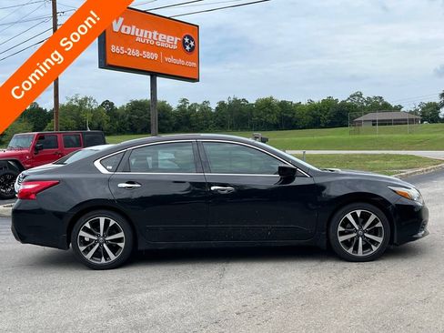 Used 2016 Nissan Altima 2.5 SR FWD image 13