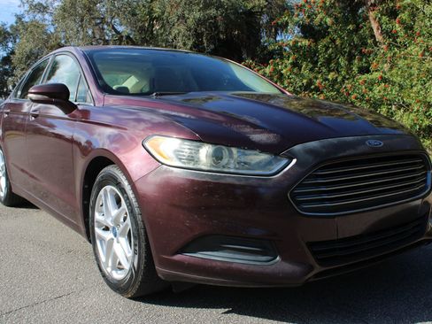 Used 2013 Ford Fusion SE image 13