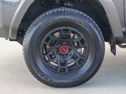 Used 2022 Toyota 4Runner SR5 Premium image 13