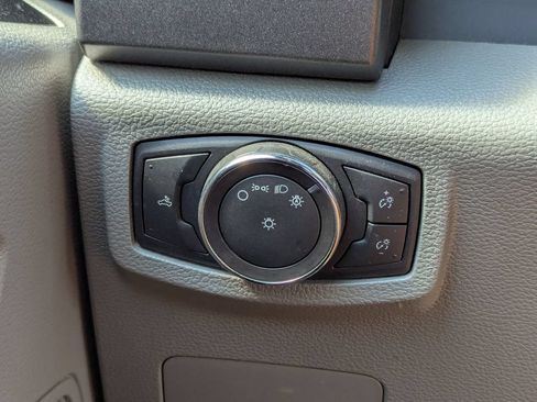 Used 2018 Ford F250 XL w/ STX Appearance Package AWD/4WD image 13