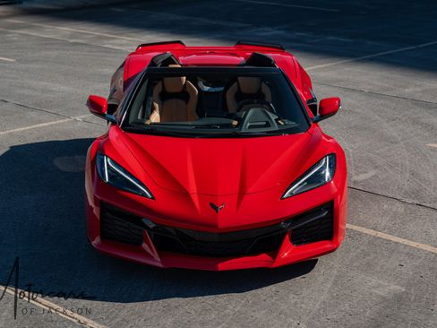 Used 2023 Chevrolet Corvette Z06 image 12