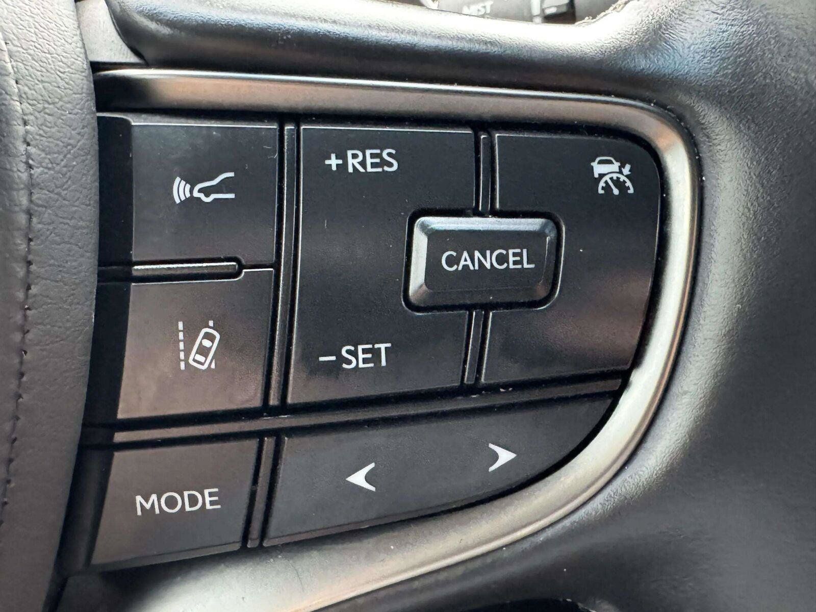 Used 2023 Lexus LS 500 w/ Interior Upgrade Package RWD image 25