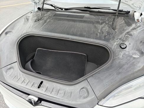 Used 2022 Tesla Model S image 29