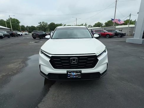 Used 2024 Honda CR-V EX image 3