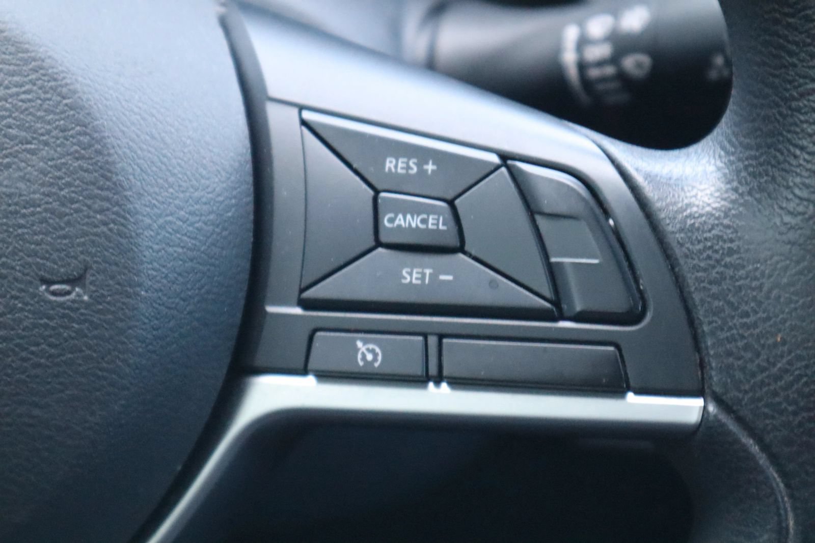 Used 2022 Nissan Kicks S FWD image 24