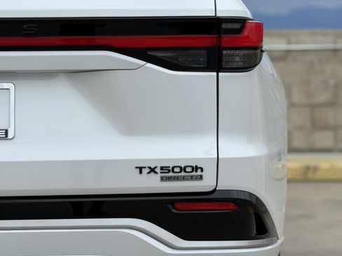 New 2026 Lexus TX 500h AWD image 12