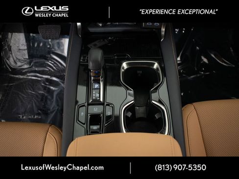 Used 2025 Lexus RX 350 FWD w/ Technology Package image 32