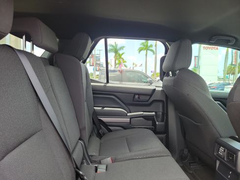 Used 2026 Toyota 4Runner SR5 AWD/4WD image 15