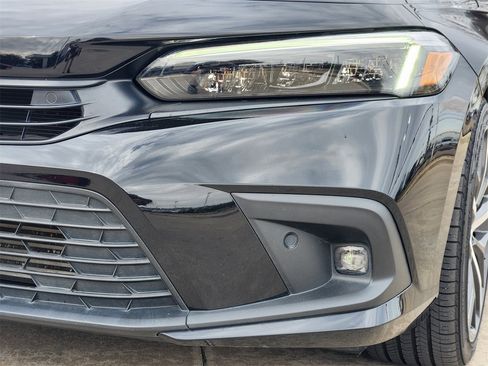 Certified 2024 Honda Civic Touring image 9