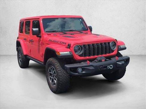 Used 2025 Jeep Wrangler Unlimited Rubicon w/ Steel Bumper Group AWD/4WD image 3