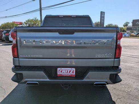 Used 2019 Chevrolet Silverado 1500 High Country w/ High Country Premium Package AWD/4WD image 5